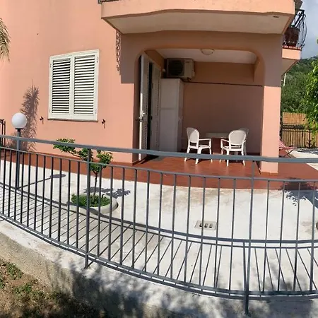 Fichera Monolocale Apartamento