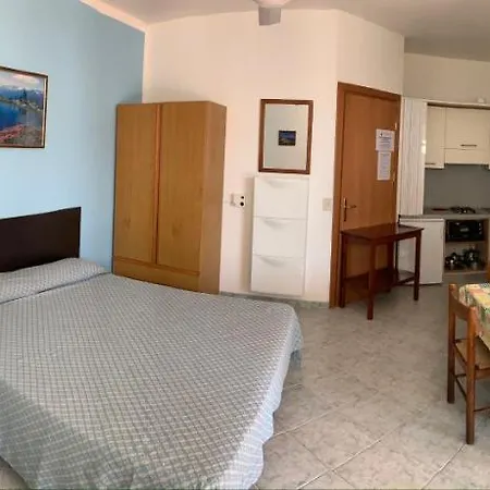 Fichera Monolocale Apartamento Gioiosa Marea