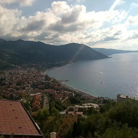 Appartamento Fichera Gioiosa Marea